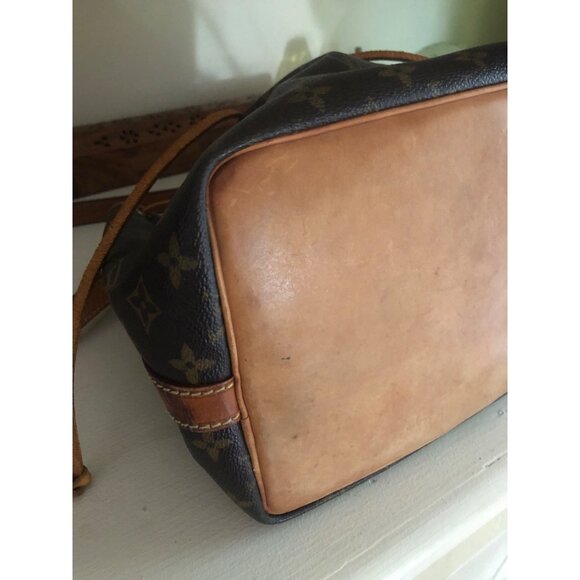 LOUIS VUITTON LV Monogram Petit Noe Shoulder Bag - Picture 9 of 16